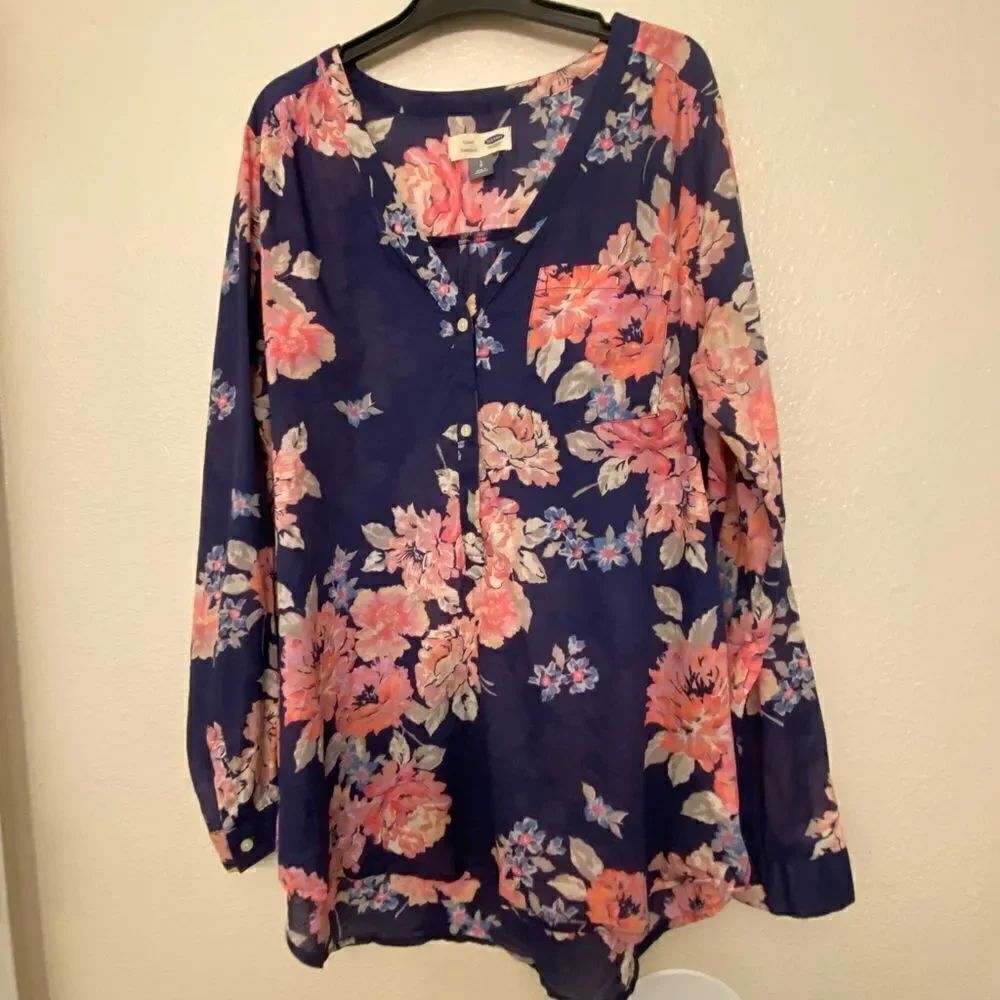 Old Navy quarter Button Navy Floral Lightweight semi sheer Blouse tunic top - L